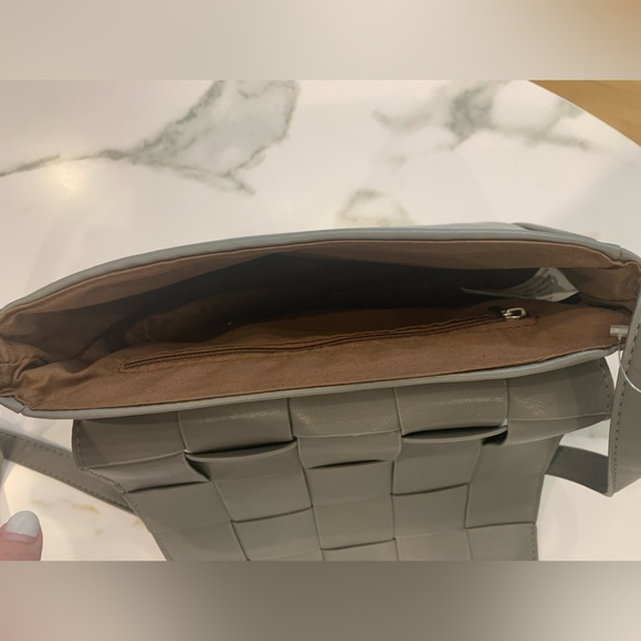 Grey Crossbody Purse - Picture 6 of 7